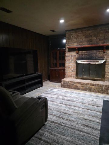 3 Big Oak, Conway, AR 72032