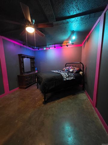3 Big Oak, Conway, AR 72032