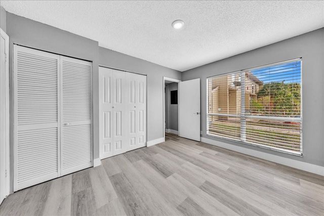 1500 N Congress Avenue C31, West Palm Beach, FL 33401