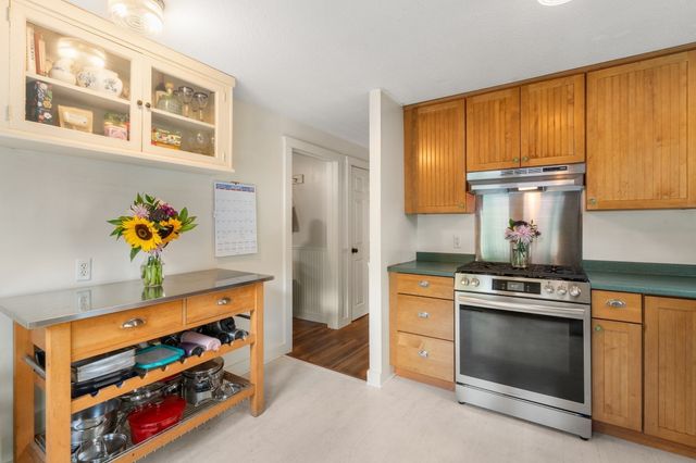 14 Lucas St, Carver, MA 02330