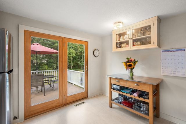 14 Lucas St, Carver, MA 02330