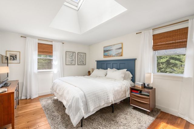 14 Lucas St, Carver, MA 02330