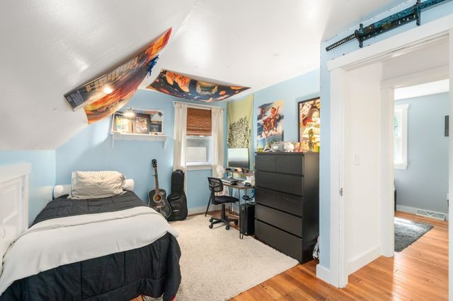 14 Lucas St, Carver, MA 02330