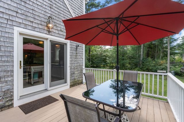 14 Lucas St, Carver, MA 02330