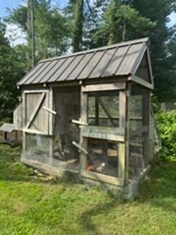 14 Lucas St, Carver, MA 02330