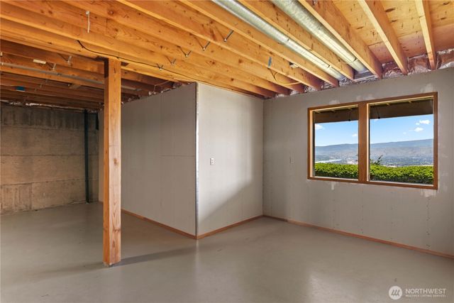 4261 April Dr, Wenatchee, WA 98801