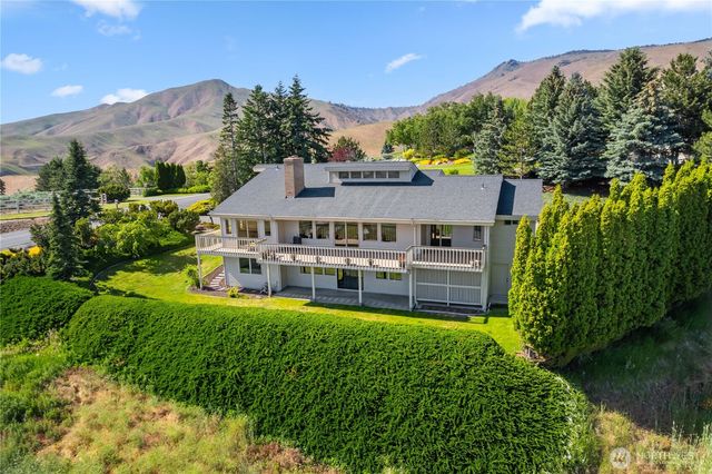 4261 April Dr, Wenatchee, WA 98801
