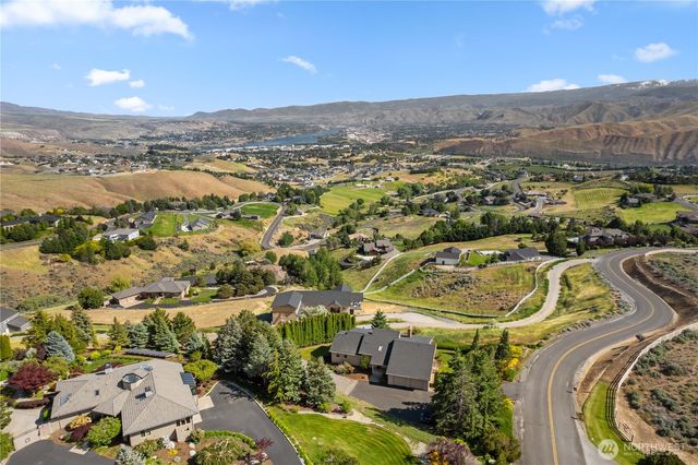 4261 April Dr, Wenatchee, WA 98801