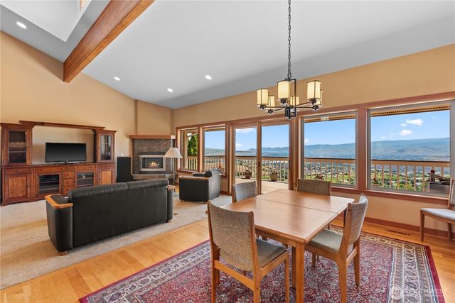 4261 April Dr, Wenatchee, WA 98801