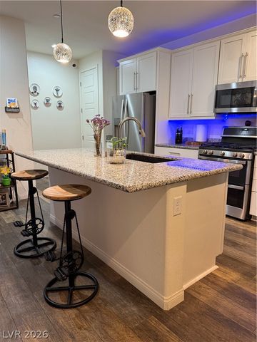 714 North Water Street, Henderson, NV 89015