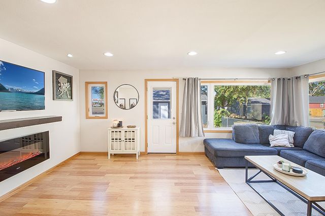 25 21st Avenue N, Saint Cloud, MN 56303