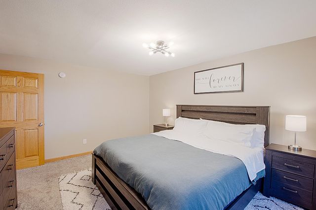 25 21st Avenue N, Saint Cloud, MN 56303