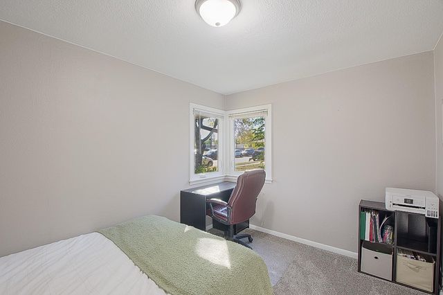 25 21st Avenue N, Saint Cloud, MN 56303