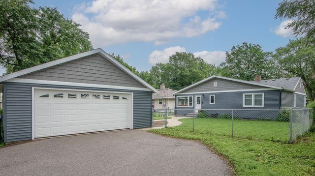 25 21st Avenue N, Saint Cloud, MN 56303