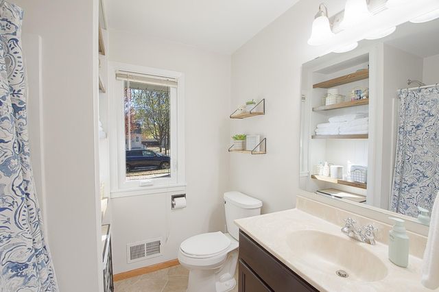 25 21st Avenue N, Saint Cloud, MN 56303