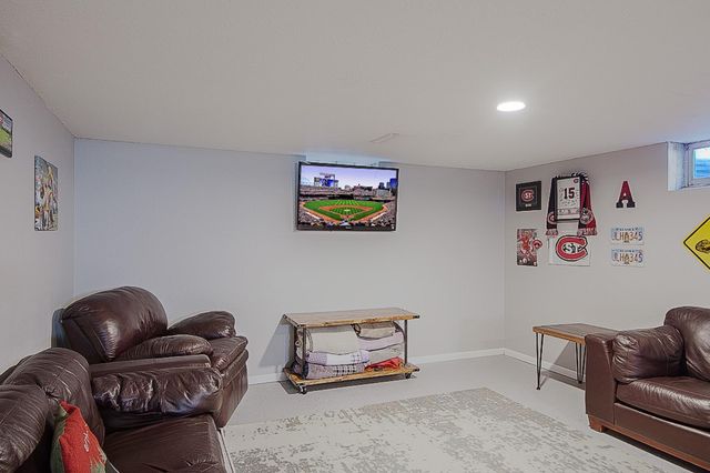 25 21st Avenue N, Saint Cloud, MN 56303