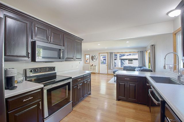 25 21st Avenue N, Saint Cloud, MN 56303