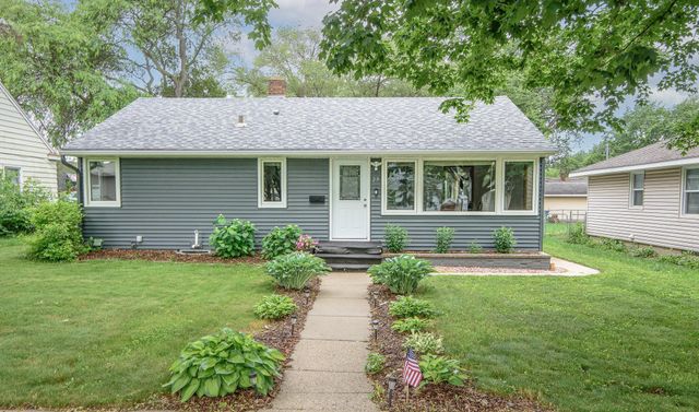 25 21st Avenue N, Saint Cloud, MN 56303