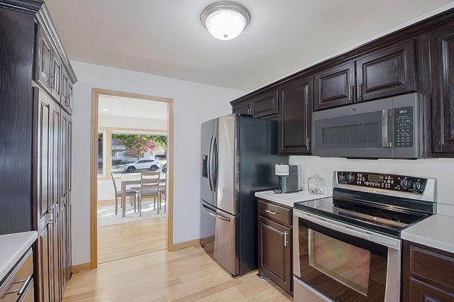 25 21st Avenue N, Saint Cloud, MN 56303