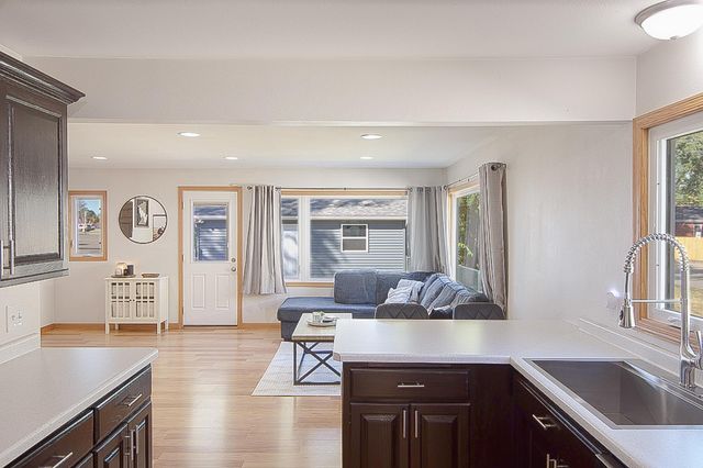 25 21st Avenue N, Saint Cloud, MN 56303