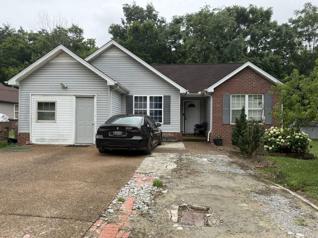 5140 Highlander Dr, Antioch, TN 37013