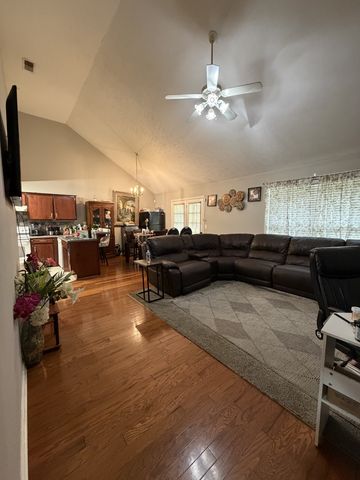 5140 Highlander Dr, Antioch, TN 37013