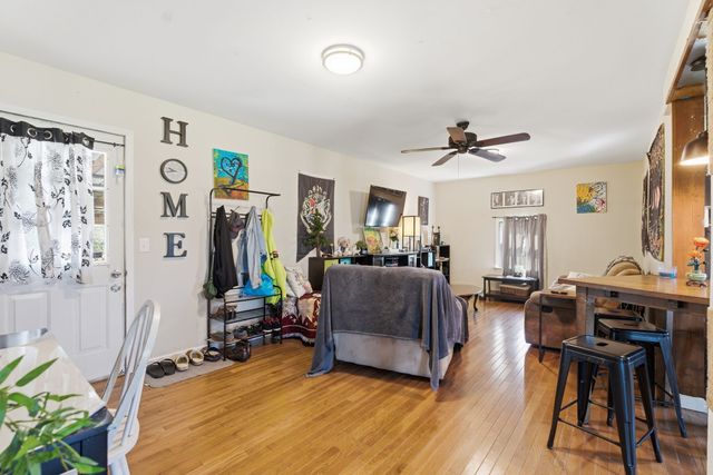 202 Virginia Dr, Tullahoma, TN 37388