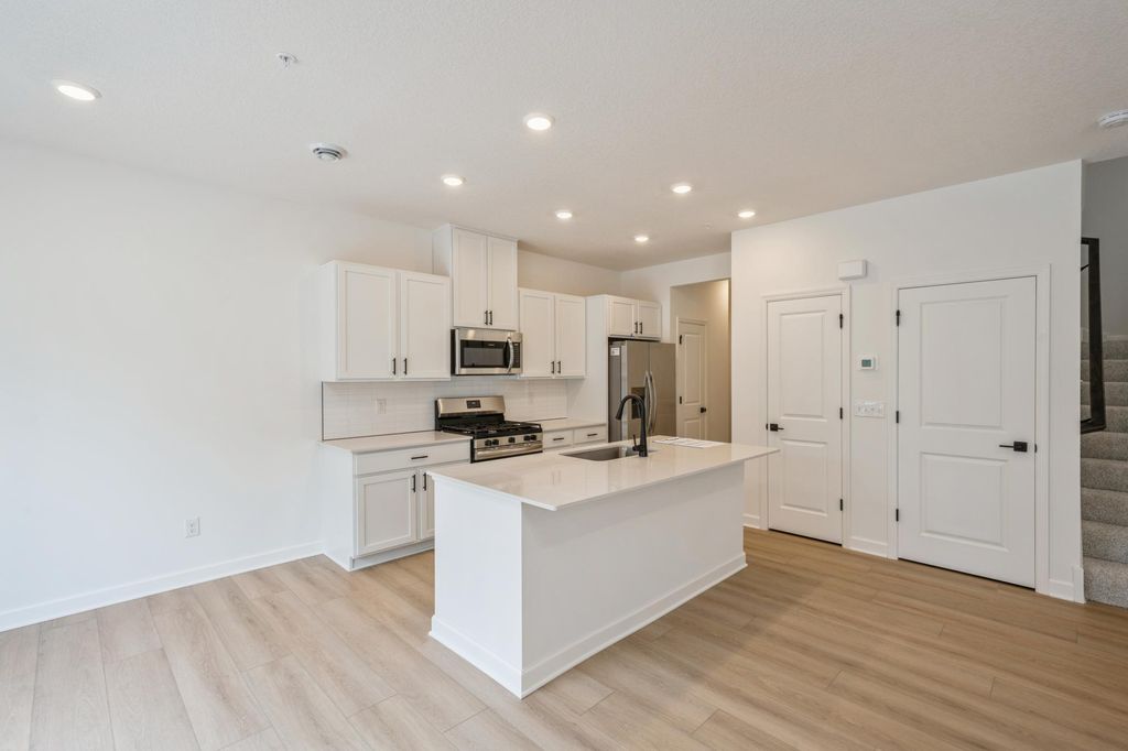 10546 Glacier Lane N, Maple Grove, MN 55369 — photo 3