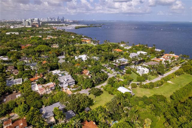3400 S Moorings Way, Coconut Grove, FL 33133
