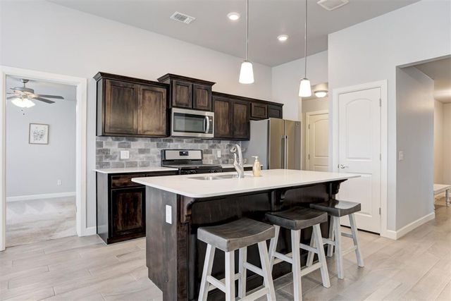 614 Green Fish Circle, Norman, OK 73069