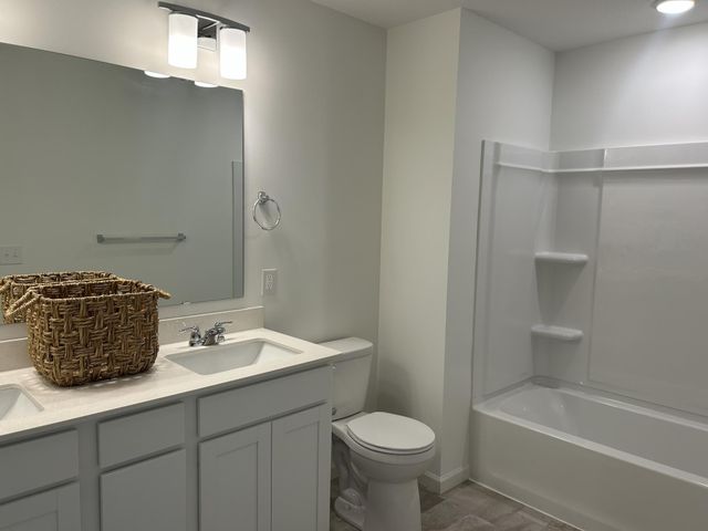 6123 Goodwin Avenue S, Cottage Grove, MN 55016