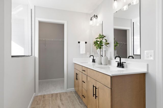 6123 Goodwin Avenue S, Cottage Grove, MN 55016