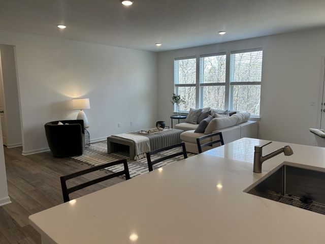 6123 Goodwin Avenue S, Cottage Grove, MN 55016