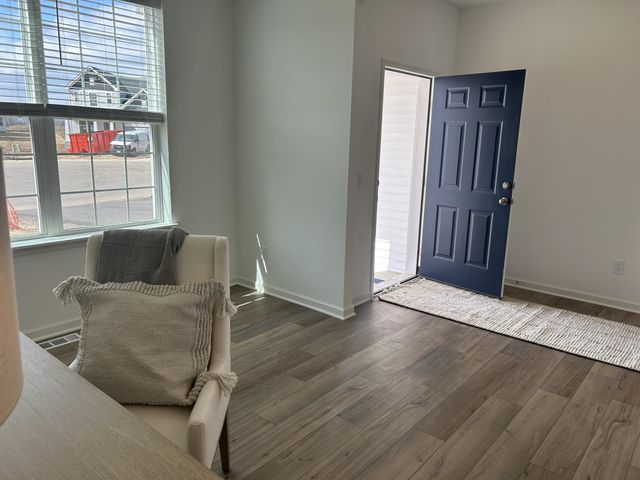 6123 Goodwin Avenue S, Cottage Grove, MN 55016