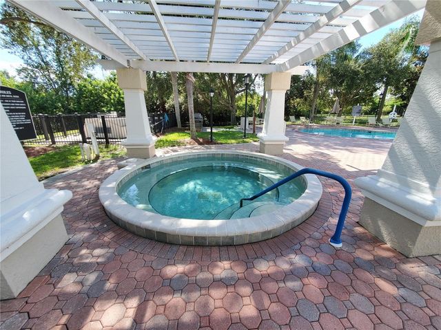 5140 NORTHRIDGE ROAD 208, Sarasota, FL 34238