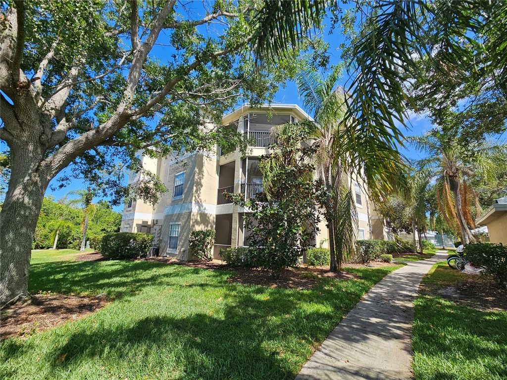 5140 NORTHRIDGE ROAD 208, Sarasota, FL 34238