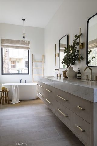 481 Bay View Court, Lake Arrowhead, CA 92352