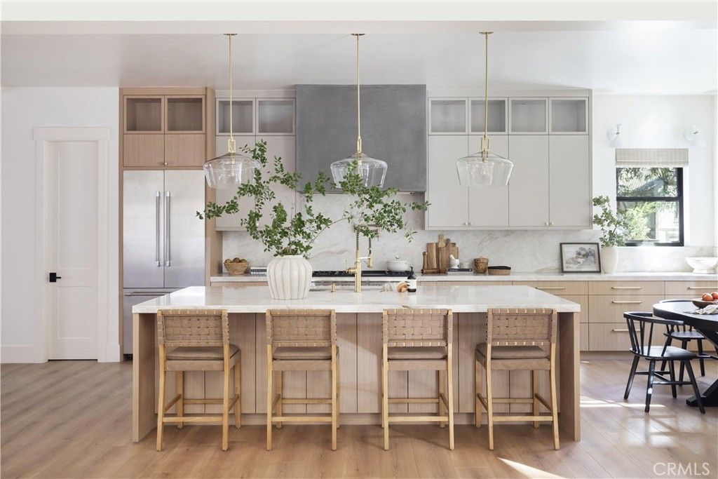 481 Bay View Court, Lake Arrowhead, CA 92352