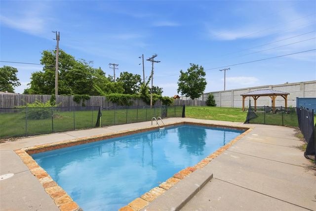 1637 Pecan Avenue, Norman, OK 73072