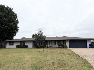 1637 Pecan Avenue, Norman, OK 73072