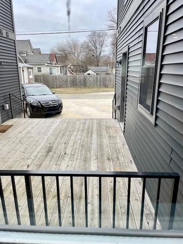 328 Maple Avenue, Holland, MI 49423