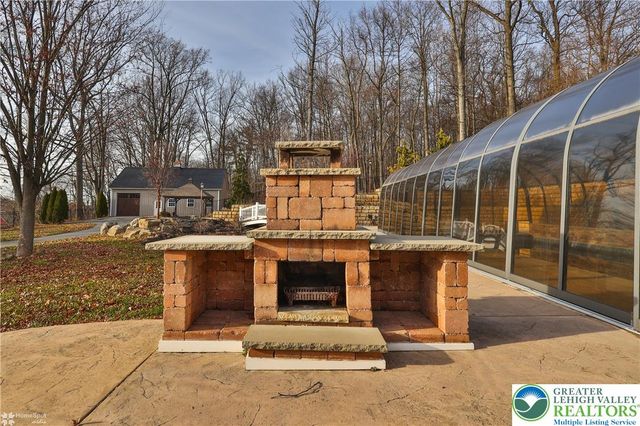 284 Walker Road, Longswamp Twp, PA 18062