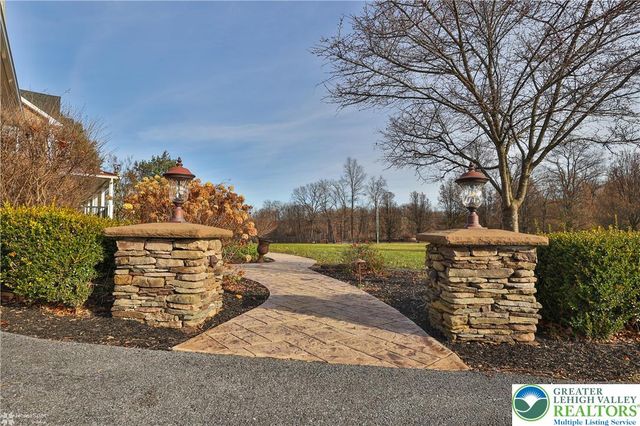 284 Walker Road, Longswamp Twp, PA 18062