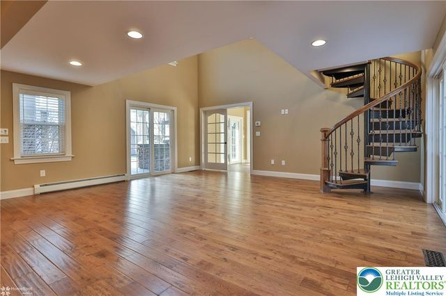 284 Walker Road, Longswamp Twp, PA 18062