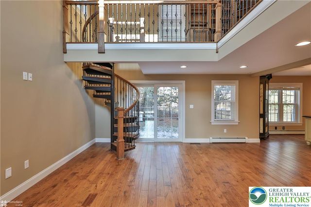 284 Walker Road, Longswamp Twp, PA 18062