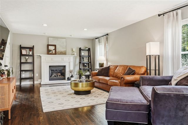 254 Cliffside Dr, Adams Twp, PA 16046