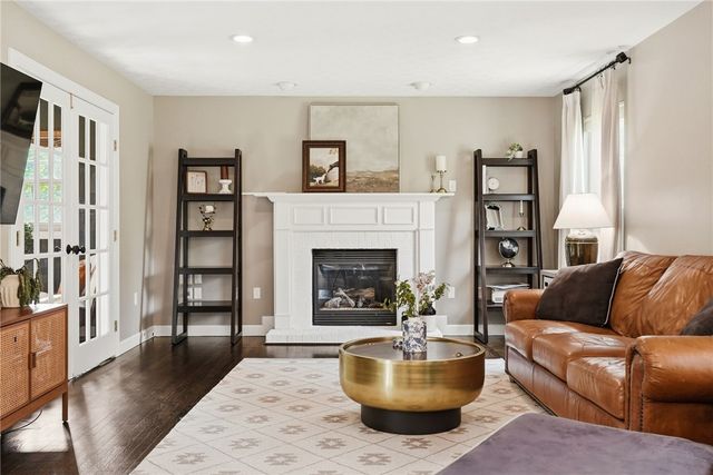 254 Cliffside Dr, Adams Twp, PA 16046