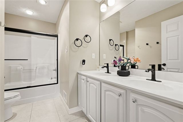 254 Cliffside Dr, Adams Twp, PA 16046