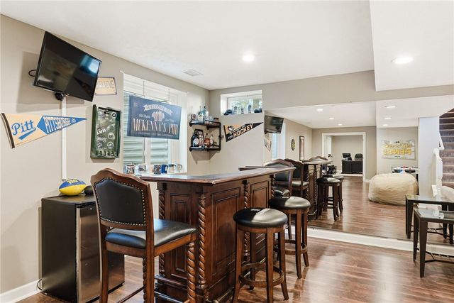 254 Cliffside Dr, Adams Twp, PA 16046