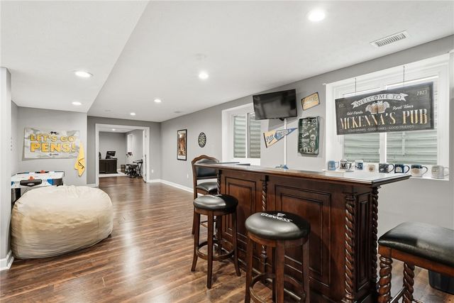 254 Cliffside Dr, Adams Twp, PA 16046